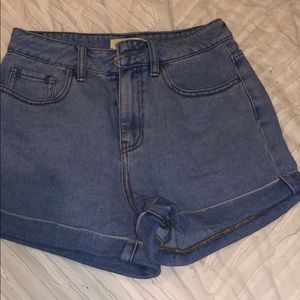 mom jean shorts